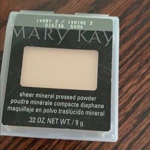 Mary Kay Sheet Mineral Pressed Powder